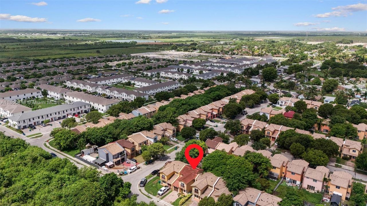 Active With Contract: $2,250 (3 beds, 2 baths, 1527 Square Feet)