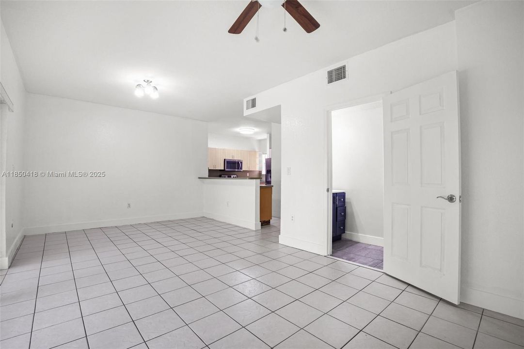 Active With Contract: $2,250 (3 beds, 2 baths, 1527 Square Feet)