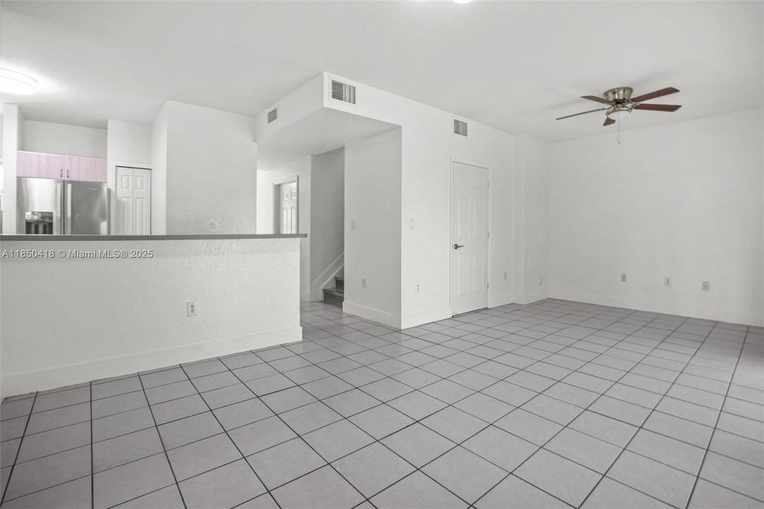 Active With Contract: $2,250 (3 beds, 2 baths, 1527 Square Feet)