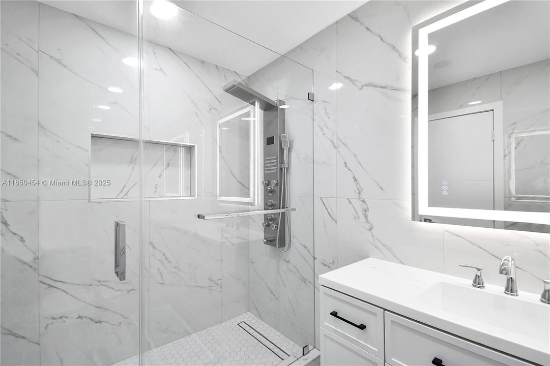 For Rent: $8,000 (5 beds, 5 baths, 2046 Square Feet)