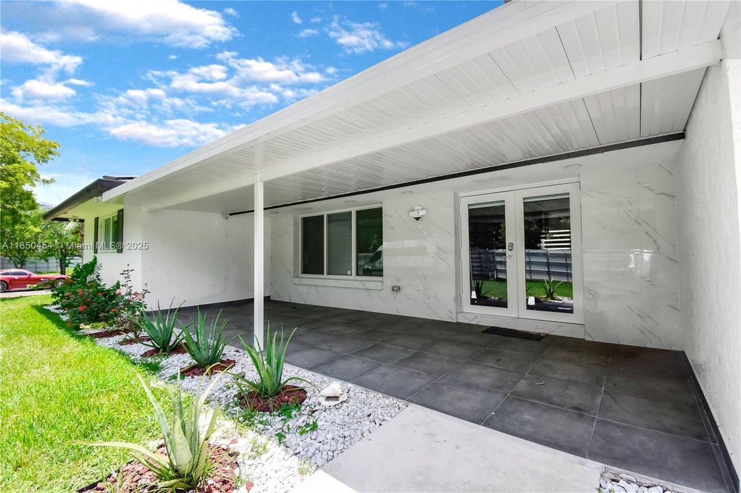 For Rent: $8,000 (5 beds, 5 baths, 2046 Square Feet)