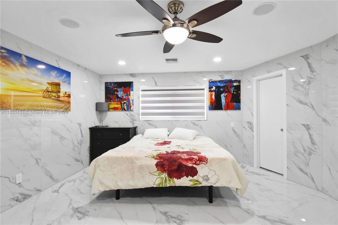 For Rent: $8,000 (5 beds, 5 baths, 2046 Square Feet)