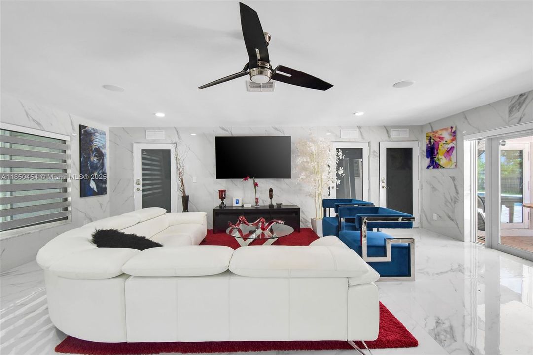 For Rent: $8,000 (5 beds, 5 baths, 2046 Square Feet)