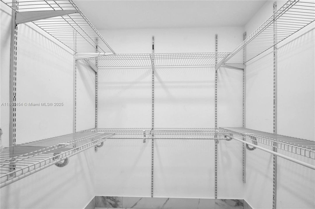 For Rent: $8,000 (5 beds, 5 baths, 2046 Square Feet)