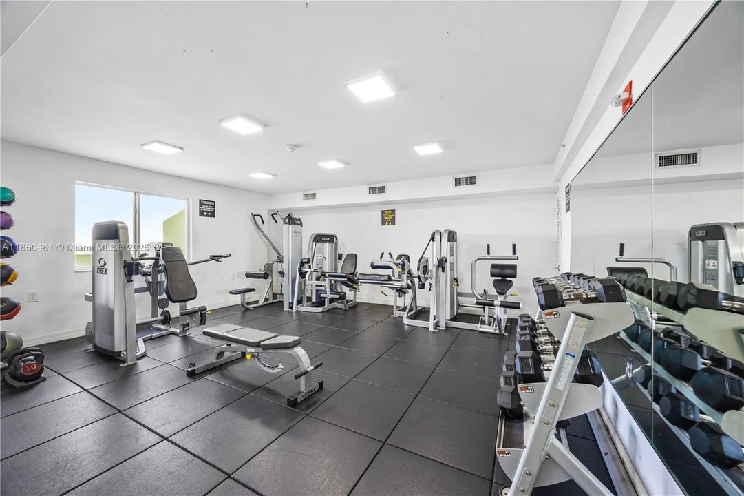 Недавно продано: $265,000 (2 спален, 2 ванн, 882 Квадратных фут)