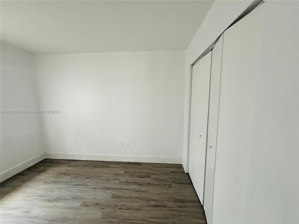 Active With Contract: $1,800 (2 beds, 1 baths, 0 Square Feet)