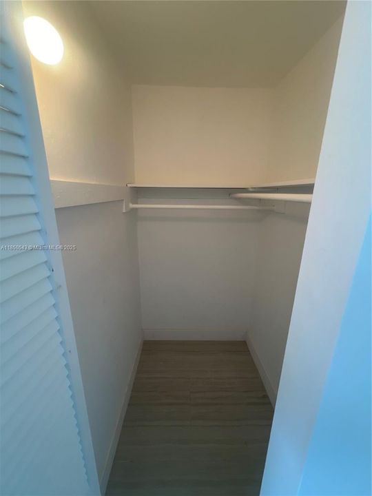 Recently Rented: $1,985 (1 beds, 1 baths, 18936 Square Feet)