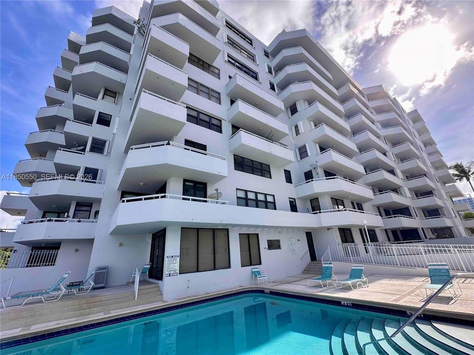 6830 Indian Creek Drive, Unit #6D, Miami Beach, FL 33141.  Indian Creek Club & Marina Condo North.