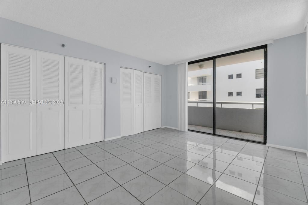 6830 Indian Creek Drive, Unit #6D, Miami Beach, FL 33141.  Indian Creek Club & Marina Condo North.