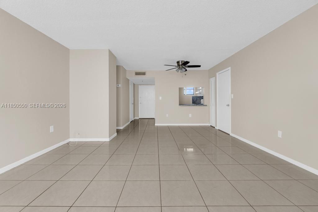 6830 Indian Creek Drive, Unit #6D, Miami Beach, FL 33141.  Indian Creek Club & Marina Condo North.