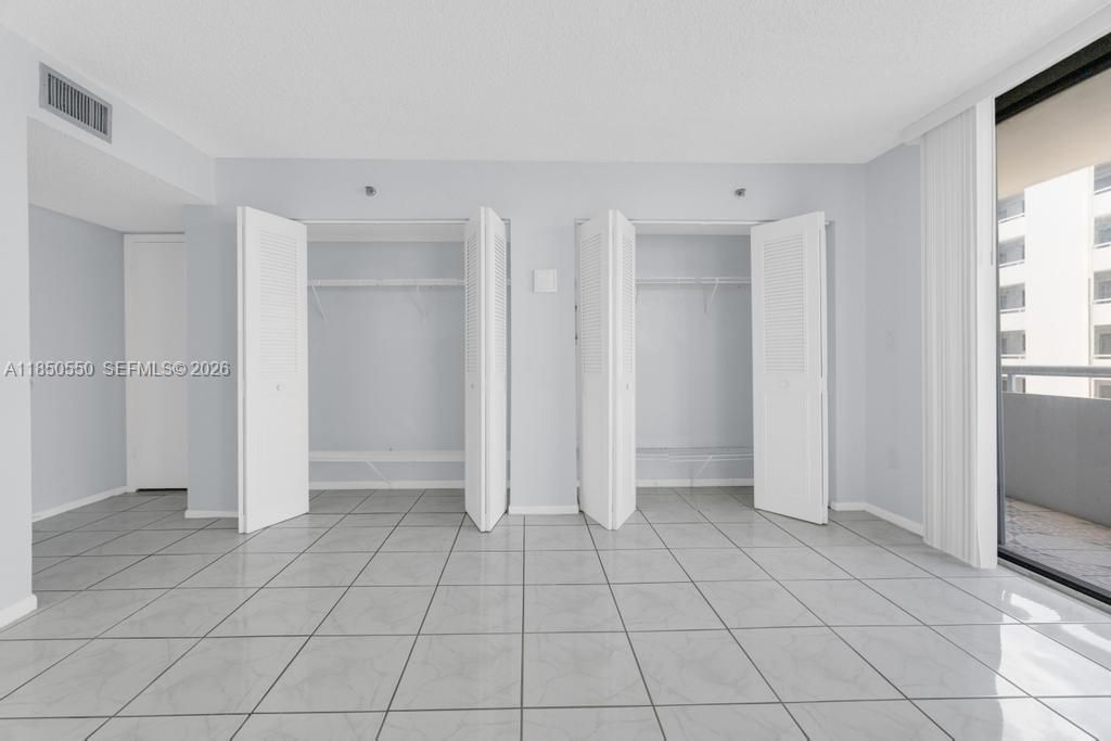 6830 Indian Creek Drive, Unit #6D, Miami Beach, FL 33141.  Indian Creek Club & Marina Condo North.