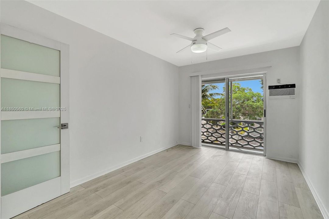 Recently Sold: $110,000 (2 beds, 1 baths, 870 Square Feet)