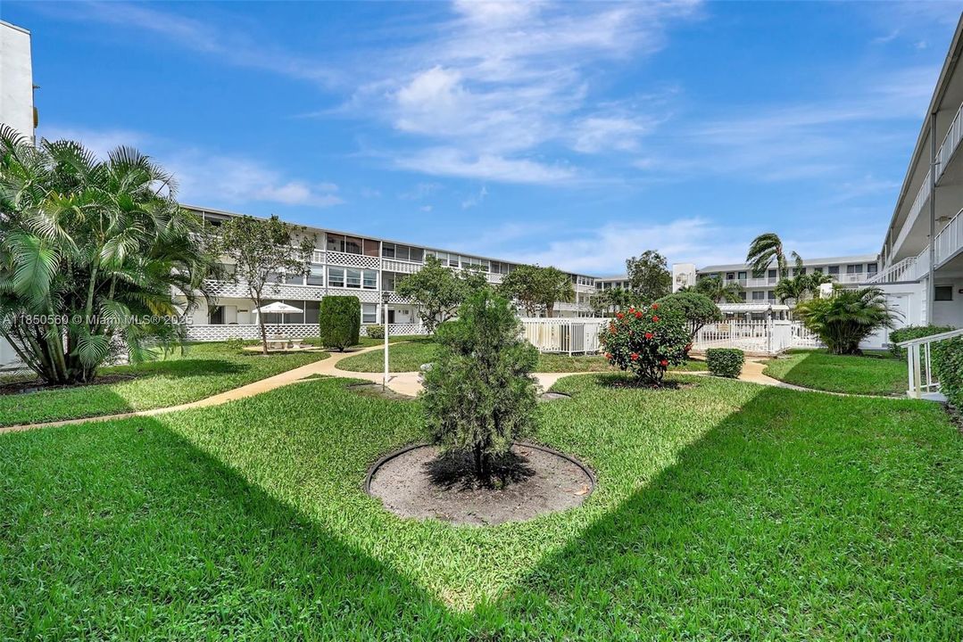 Recently Sold: $110,000 (2 beds, 1 baths, 870 Square Feet)