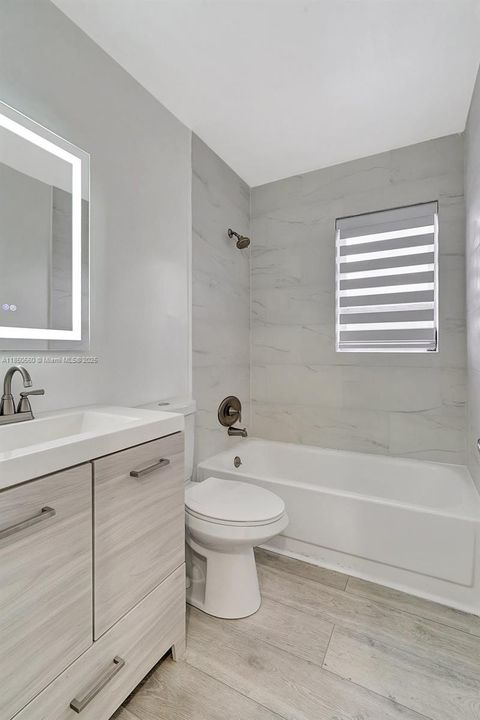 Recently Sold: $110,000 (2 beds, 1 baths, 870 Square Feet)