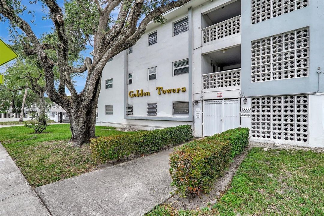 Recently Sold: $110,000 (2 beds, 1 baths, 870 Square Feet)