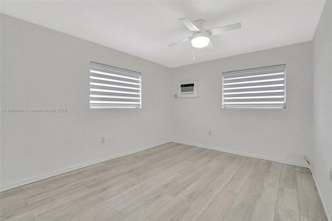 Recently Sold: $110,000 (2 beds, 1 baths, 870 Square Feet)