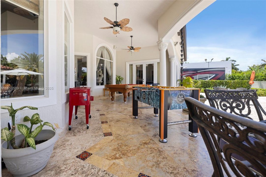 For Sale: $4,200,000 (5 beds, 4 baths, 4463 Square Feet)