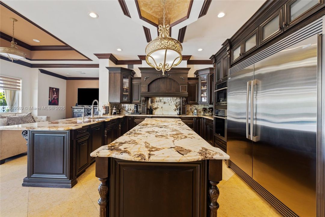 For Sale: $4,200,000 (5 beds, 4 baths, 4463 Square Feet)