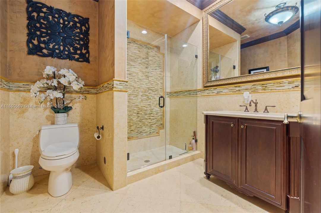 For Sale: $4,200,000 (5 beds, 4 baths, 4463 Square Feet)