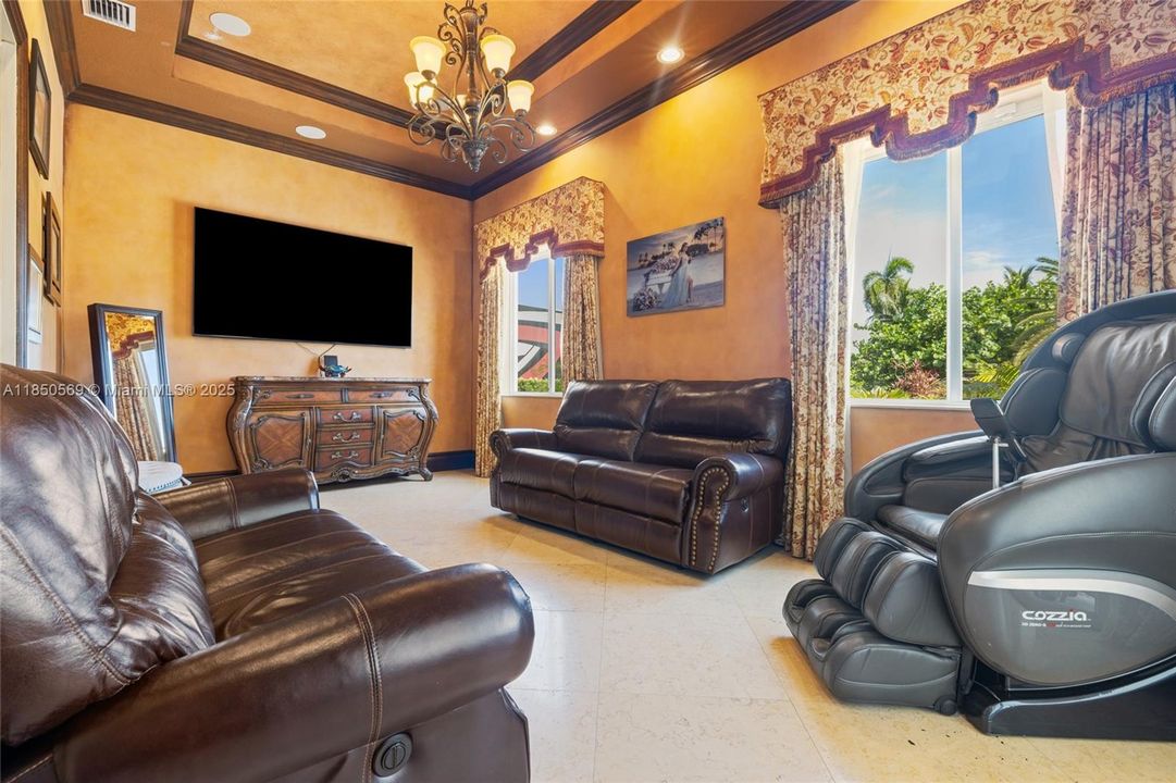 For Sale: $4,200,000 (5 beds, 4 baths, 4463 Square Feet)