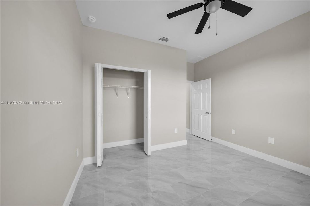 Vendido Recientemente: $335,900 (3 camas, 2 baños, 0 Pies cuadrados)