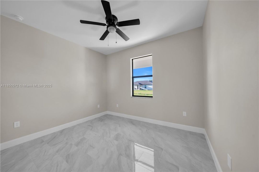 Vendido Recientemente: $335,900 (3 camas, 2 baños, 0 Pies cuadrados)