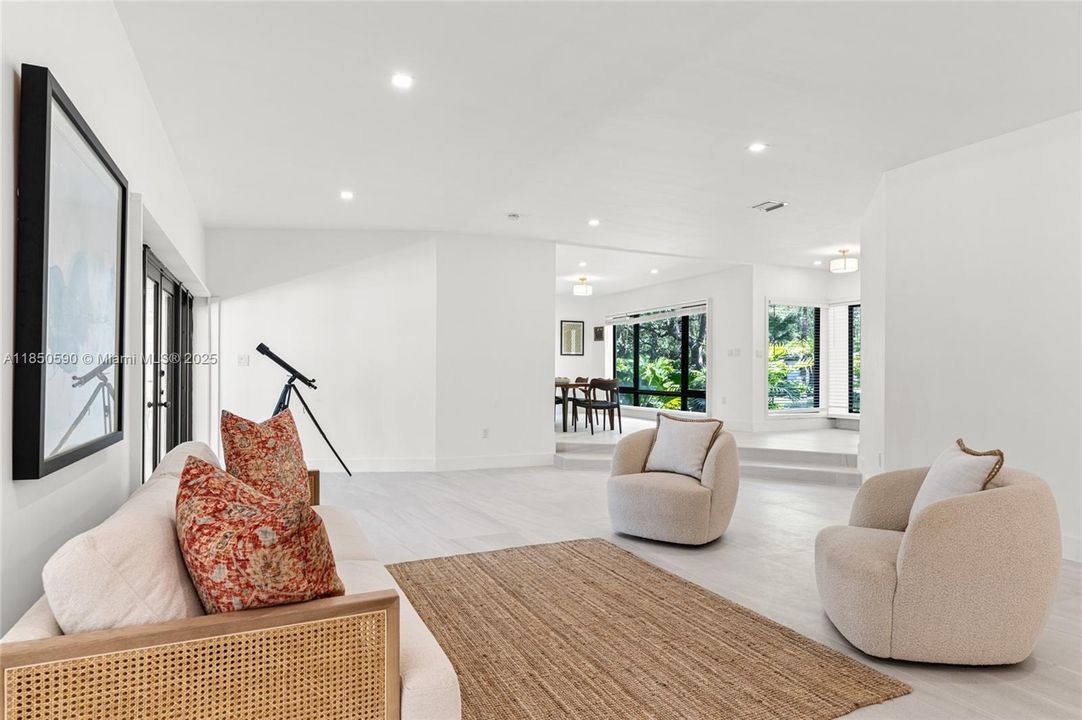 На продажу: $3,499,000 (6 спален, 6 ванн, 5019 Квадратных фут)