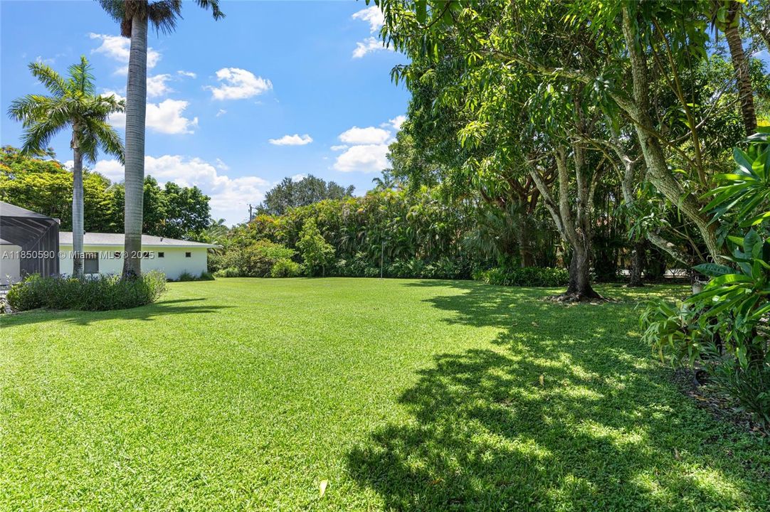 На продажу: $3,499,000 (6 спален, 6 ванн, 5019 Квадратных фут)