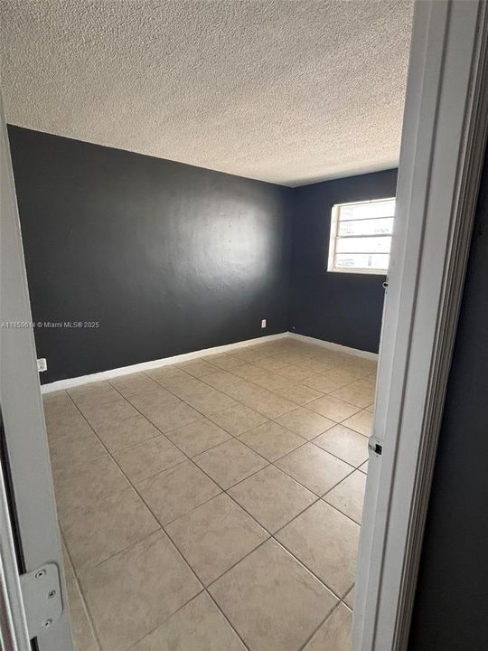 Недавно продано: $170,000 (1 спален, 1 ванн, 658 Квадратных фут)