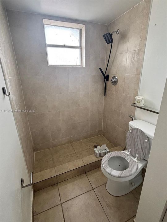 Недавно продано: $170,000 (1 спален, 1 ванн, 658 Квадратных фут)