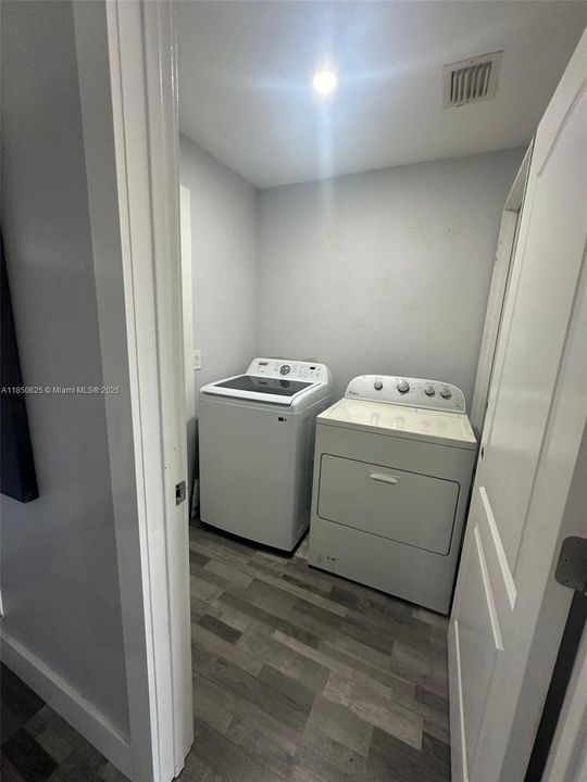 На продажу: $380,000 (4 спален, 4 ванн, 0 Квадратных фут)