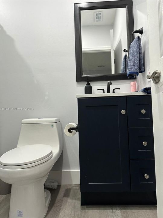 На продажу: $380,000 (4 спален, 4 ванн, 0 Квадратных фут)