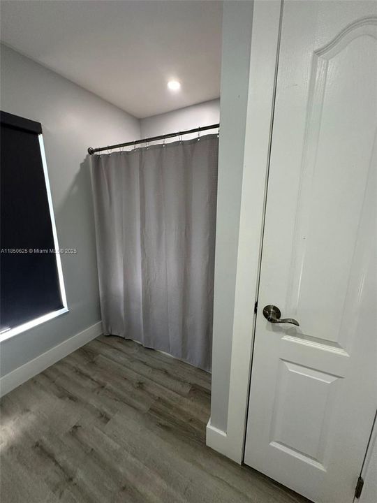 На продажу: $380,000 (4 спален, 4 ванн, 0 Квадратных фут)