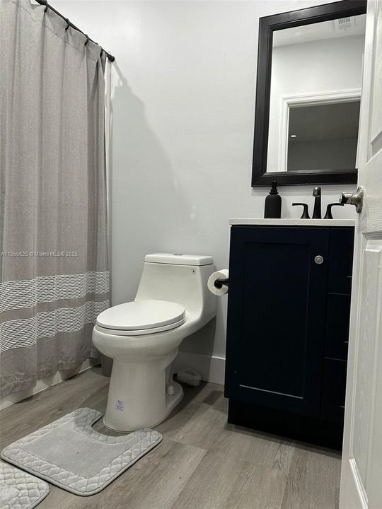 На продажу: $380,000 (4 спален, 4 ванн, 0 Квадратных фут)