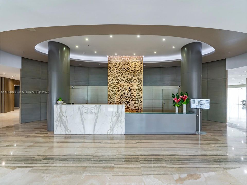 На продажу: $975,000 (2 спален, 2 ванн, 1056 Квадратных фут)