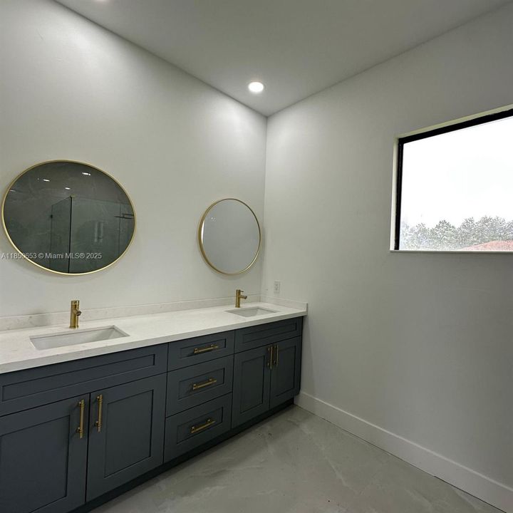 Activo con contrato: $375,000 (3 camas, 2 baños, 0 Pies cuadrados)