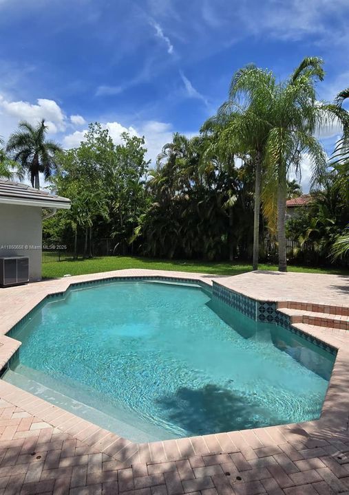 В аренду: $6,700 (5 спален, 3 ванн, 2574 Квадратных фут)