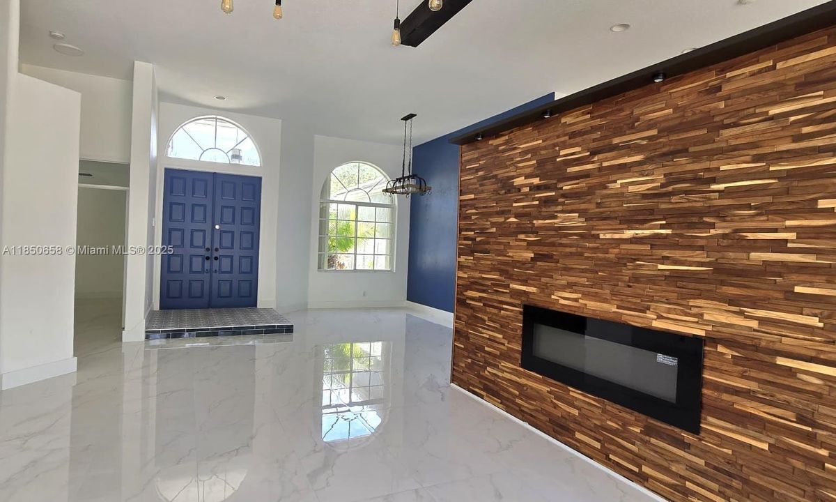 В аренду: $6,700 (5 спален, 3 ванн, 2574 Квадратных фут)