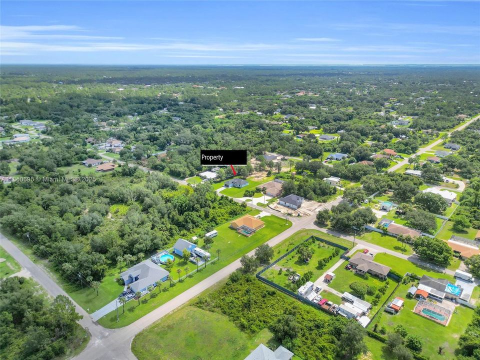 Под контрактом: $369,990 (3 спален, 2 ванн, 0 Квадратных фут)