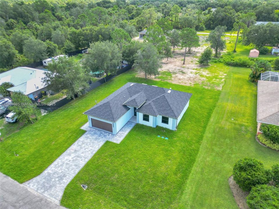 Под контрактом: $369,990 (3 спален, 2 ванн, 0 Квадратных фут)