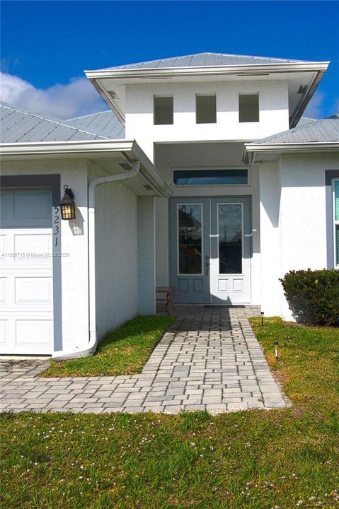 For Sale: $699,898 (5 beds, 4 baths, 2887 Square Feet)