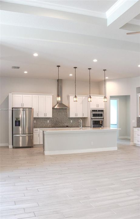 For Sale: $699,898 (5 beds, 4 baths, 2887 Square Feet)