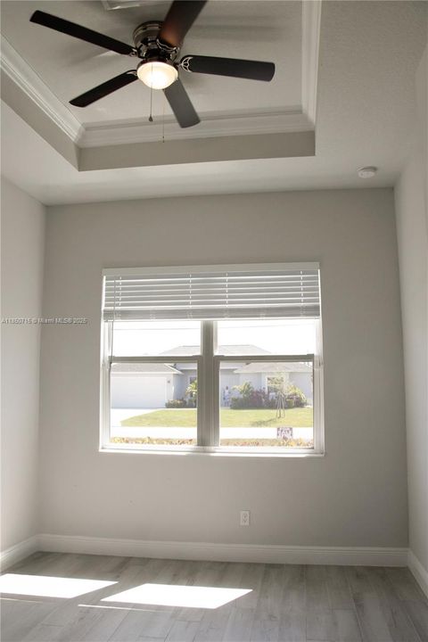 For Sale: $699,898 (5 beds, 4 baths, 2887 Square Feet)