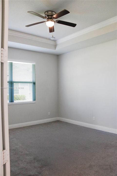 For Sale: $699,898 (5 beds, 4 baths, 2887 Square Feet)