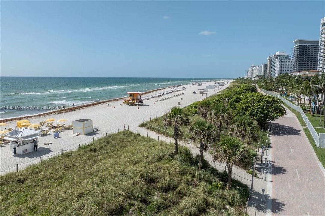 For Sale: $1,390,000 (2 beds, 2 baths, 1440 Square Feet)