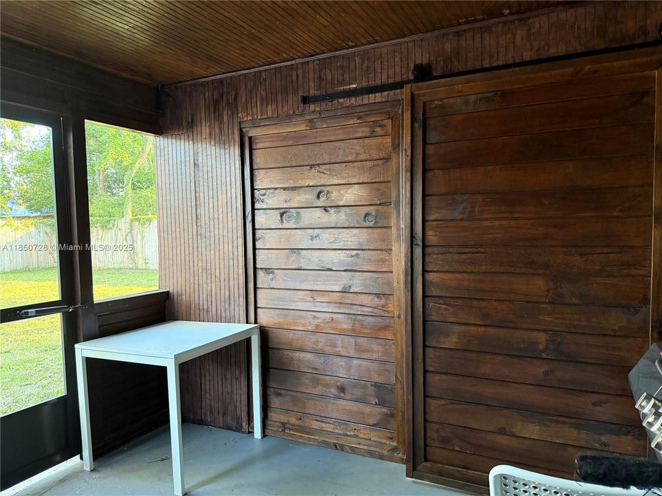 待售: $320,000 (4 贝兹, 3 浴室, 0 平方英尺)