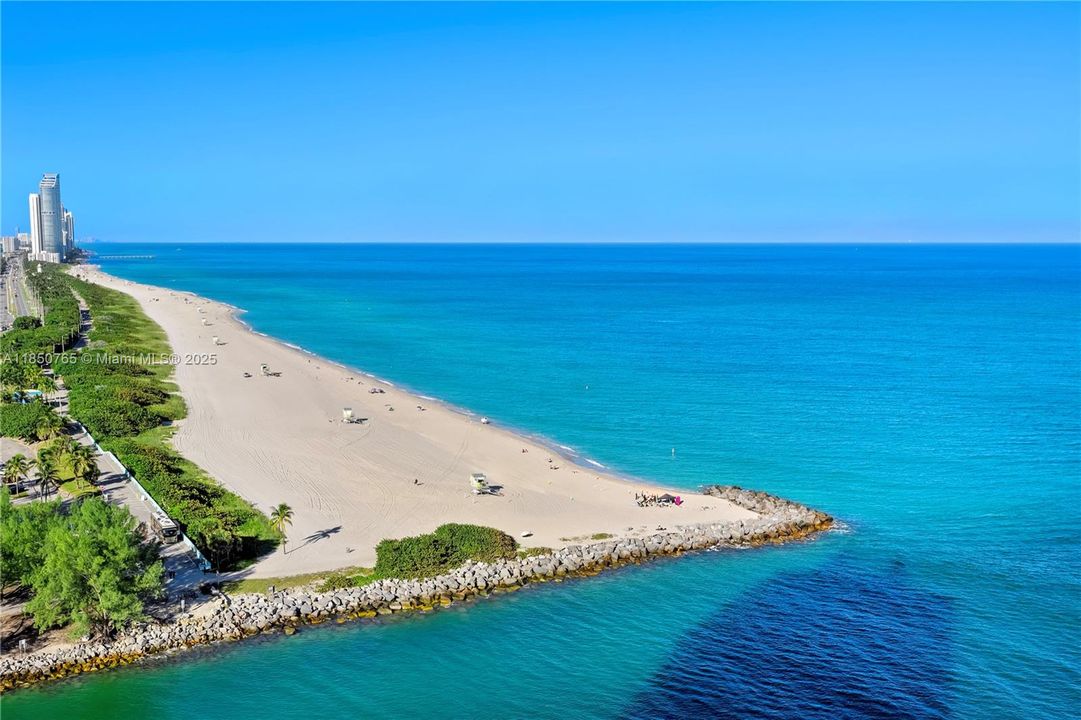 Activo con contrato: $30,000 (3 camas, 3 baños, 2763 Pies cuadrados)