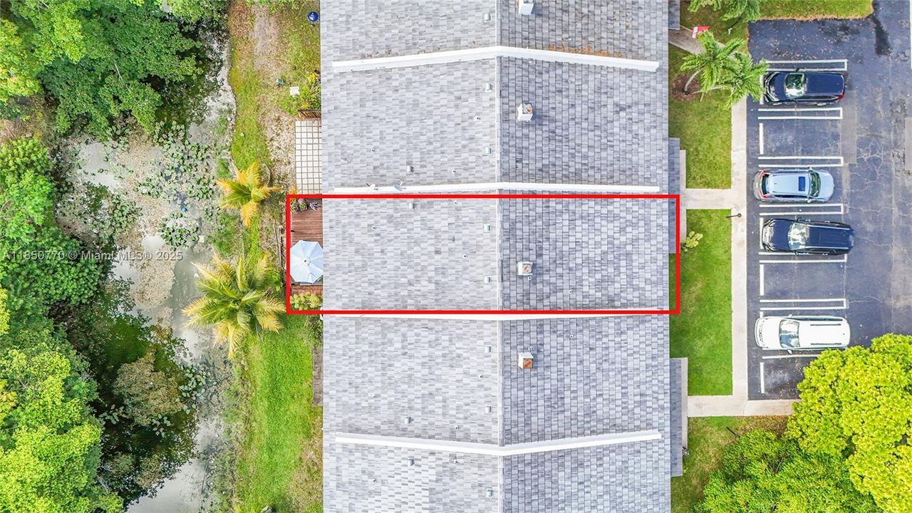 Vendido Recientemente: $355,000 (3 camas, 2 baños, 1800 Pies cuadrados)