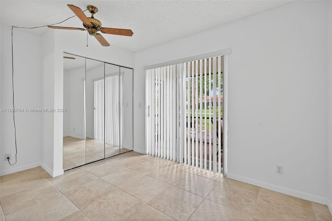 Active With Contract: $255,000 (2 beds, 2 baths, 1025 Square Feet)