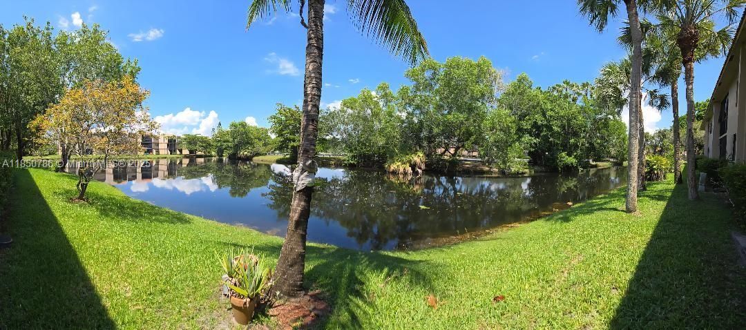 For Sale: $329,900 (2 beds, 2 baths, 1256 Square Feet)